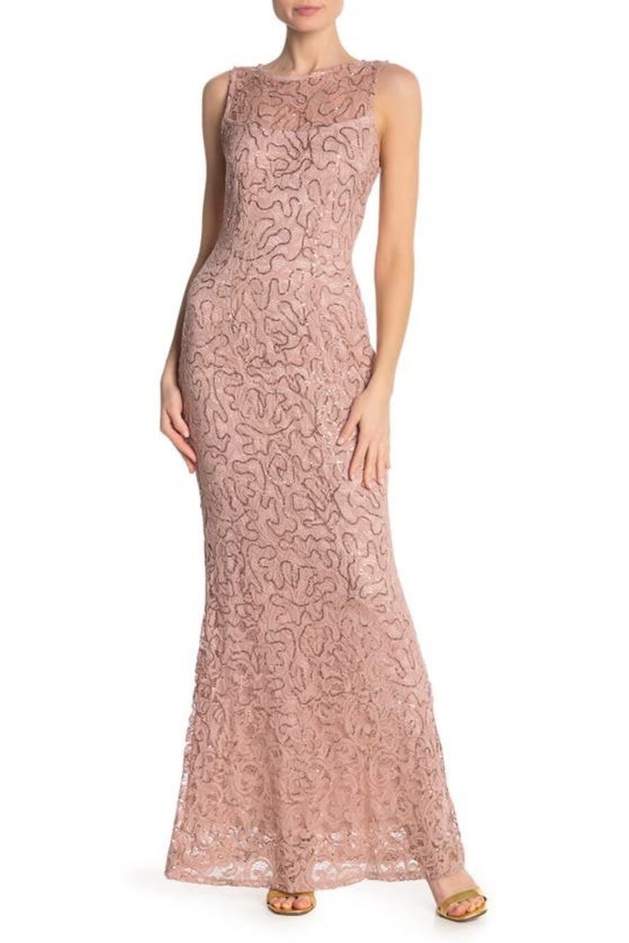 NWOT Blush Sequin Illusion Lace Sleeveless Trumpet Gown Dress Size Medium